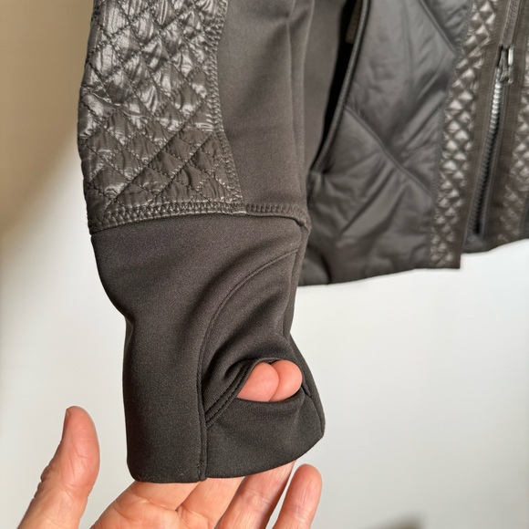 Aᴛʜʟᴇᴛᴀ Rᴏᴄᴋ ʀɪᴅɢᴇ Pʀɪᴍᴀʟᴏꜰᴛ ʜᴏᴏᴅᴇᴅ Jᴀᴄᴋᴇᴛ - Picture 3 of 13